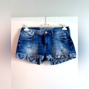 Mavi Jean shorts. Size 28.